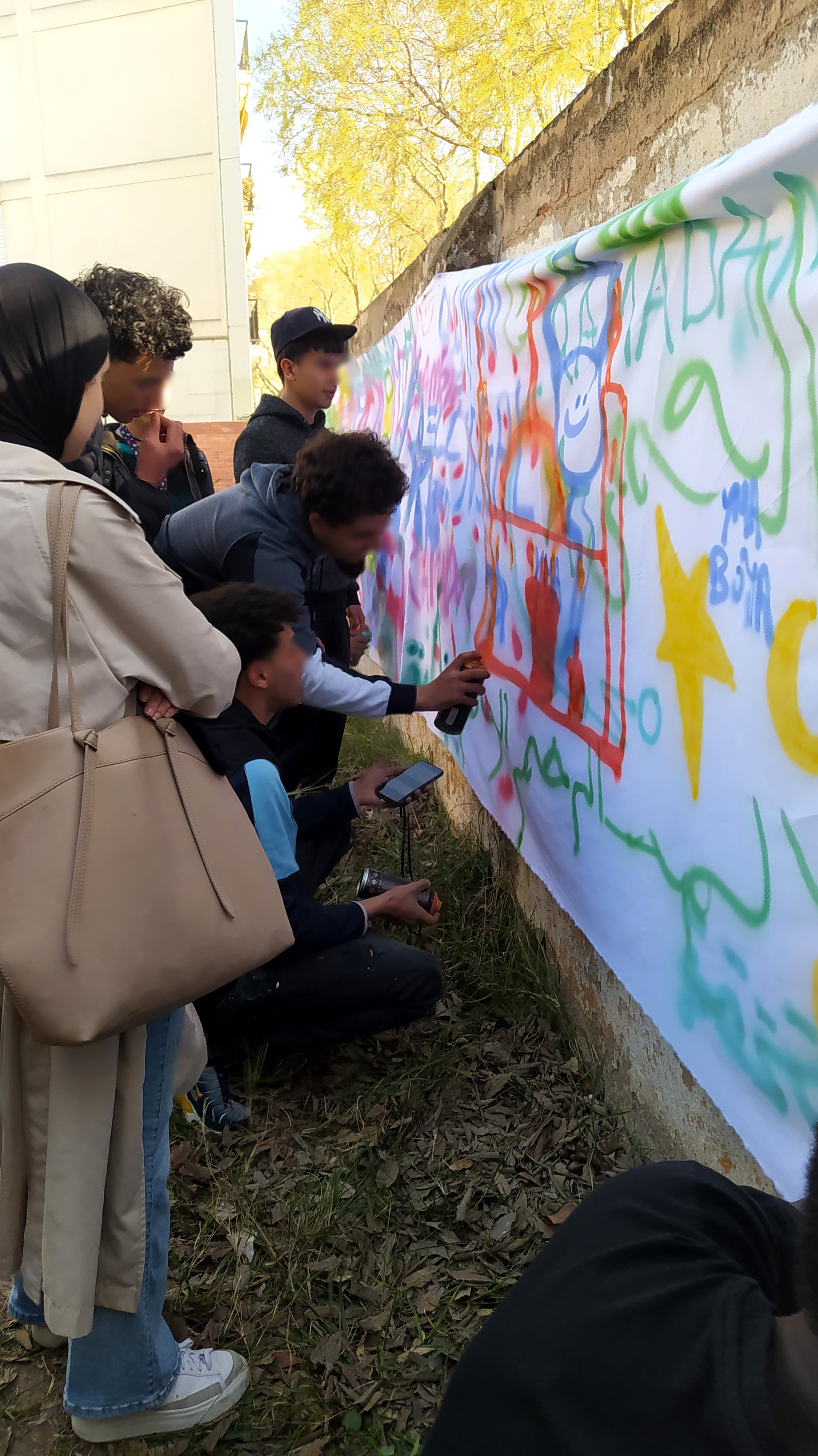 Taller introducción al graffiti Servei d'Interculturalitat d'Horta-Guinardó.