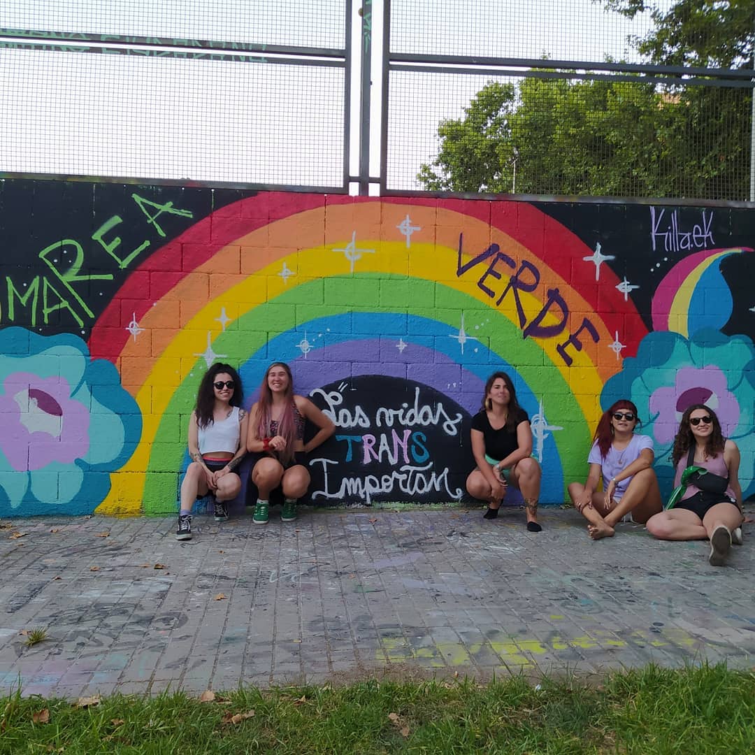 Arte Urbano como Expresión Colectiva motivo J28 Día del Orgullo